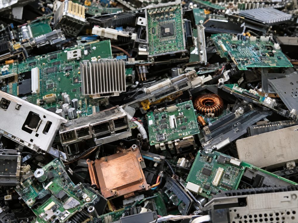 Placas eletrônicas e componentes para reciclagem